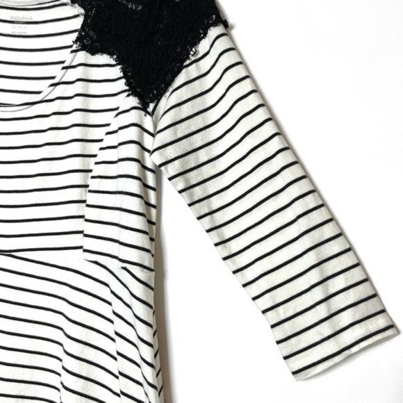 Motherhood Maternity Stripe & Lace Maternity Top M - Picture 3 of 8